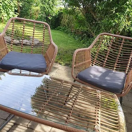 アパート Traumwohnung Mit Terrasse Und Garten *