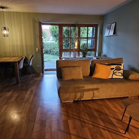 アパート Traumwohnung Mit Terrasse Und Garten