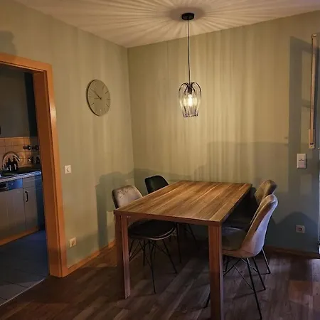 Traumwohnung Mit Terrasse Und Garten Apartment *