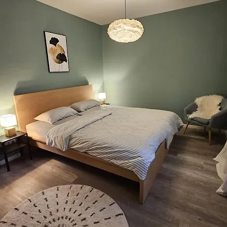 Traumwohnung Mit Terrasse Und Garten Apartment *